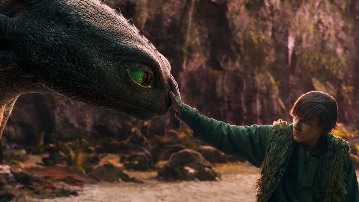 El nuevo tráiler de Cómo Entrenar a Tu Dragón (live action) recrea escenas icónicas con Chimuelo