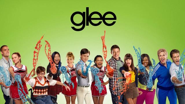Glee (2009)