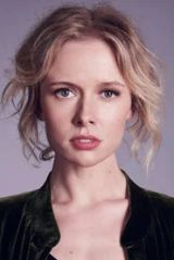 Amelia Eve