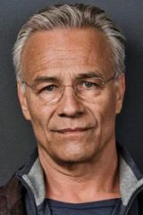 Klaus J. Behrendt