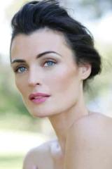 Lyne Renee