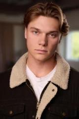 Eston Stiller