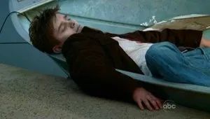 Fotograma del episodio 3: El Chico de los Bonos de Basura