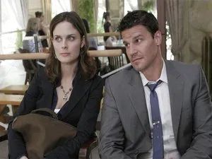 Fotograma del episodio 7: La chica de los rizos