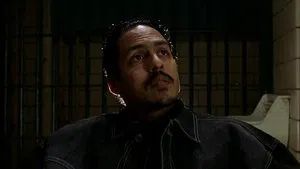 Fotograma del episodio 13: Corrupto