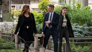 Fotograma del episodio 2: Balada de Dwight e Irena