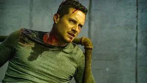 Fotograma del episodio 9: Absolución