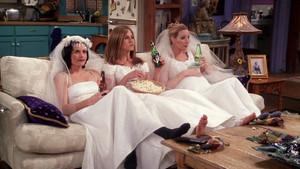 Fotograma del episodio 20: Las tres con vestido de novia