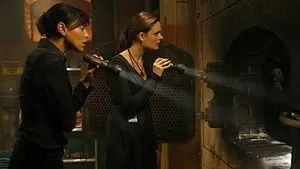 Fotograma del episodio 6: La becaria en la incineradora