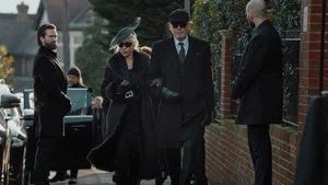 Fotograma del episodio 5: Funeral de un Amigo