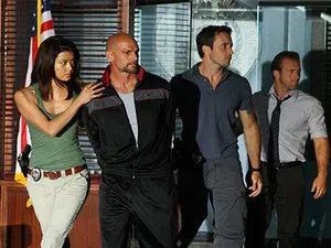 Fotograma del episodio 19: Héroes y villanos