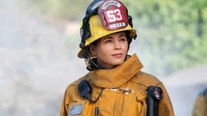 Fotograma del episodio 8: Incendio incontrolable