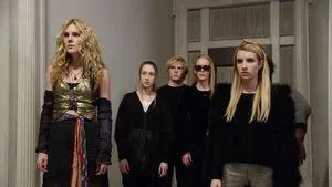Fotograma del episodio 12: Coven: Vete al infierno