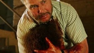Fotograma del episodio 1: Por Warrick