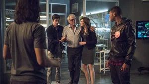 Fotograma del episodio 4: La furia de Firestorm