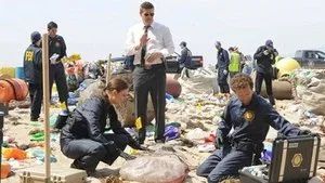 Fotograma del episodio 7: El cadaver en la bahía