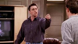 Fotograma del episodio 7: Chandler se pasa de la raya