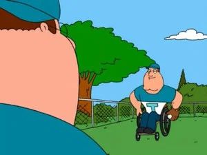 Fotograma del episodio 5: Mi vecino el héroe sentado