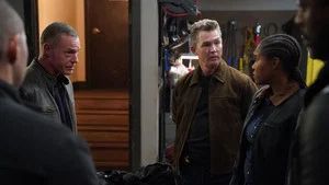 Fotograma del episodio 9: Amigos y familia
