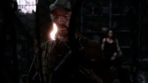 Fotograma del episodio 4: Fin de semana en casa de Bobby