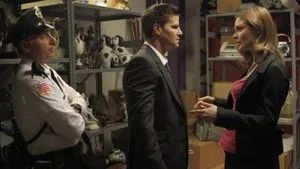 Fotograma del episodio 7: El enano bajo tierra