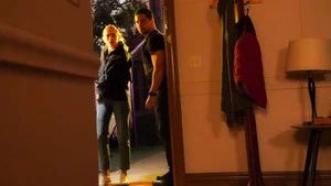 Fotograma del episodio 6: Debajo De La Superficie