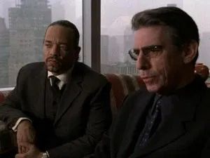 Fotograma del episodio 17: Locura