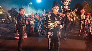 Fotograma del episodio 5: Día de los Muertos