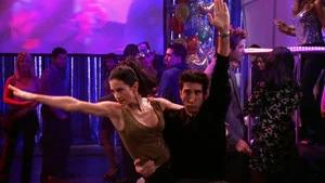 Fotograma del episodio 10: La rutina de baile