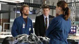 Fotograma del episodio 6: El hombre en la pared