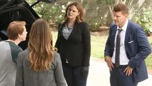 Fotograma del episodio 5: Vuelo de tutores