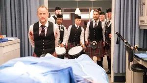 Fotograma del episodio 13: En la cuerda floja