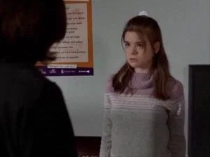 Fotograma del episodio 18: Chat Room