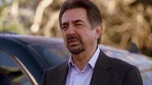 Fotograma del episodio 21: Una sombra gris