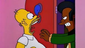 Fotograma del episodio 13: Homero y Apu