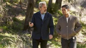Fotograma del episodio 16: Los Buitres Expectantes