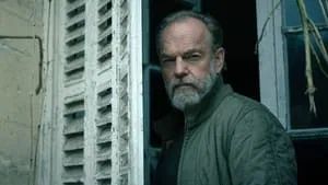 Fotograma del episodio 2: Un extraño llega a la ciudad