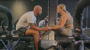 Fotograma del episodio 8: El amor es un campo de batalla