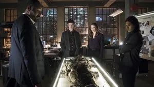 Fotograma del episodio 19: ¿Quién es Harrison Wells?