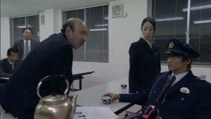 Fotograma del episodio 2: El Mundo de Kuuga