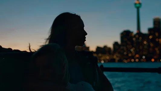 Foto de Below Her Mouth