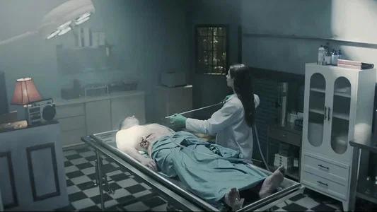 Foto de La asistente de la morgue